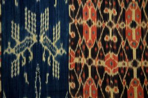 Ikat Sumba přehoz, tkaná textilie 260 x 120 cm II | SoNo spol. s r.o.
