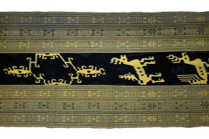 Ikat Sumba přehoz, tkaná textilie 260 x 50 cm | SoNo spol. s r.o.