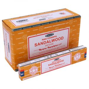 Karton Satya Nag Champa Sandalwood indické vonné tyčinky 12 krabiček. Množstevní sleva.